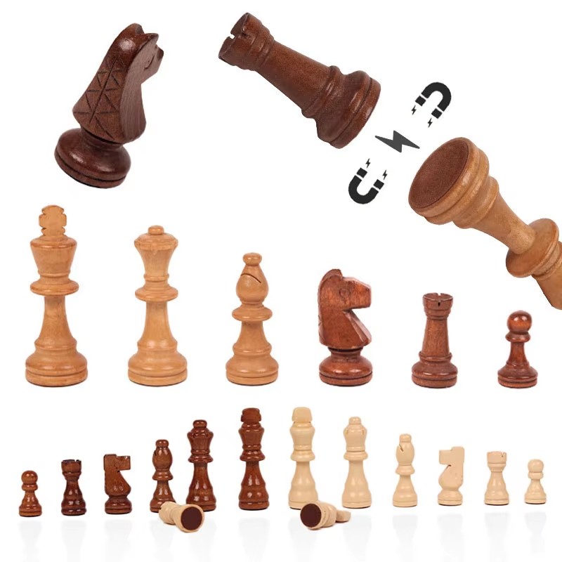 Conjunto de xadrez dobrável de - Board Game Yearbook avaliação e preço