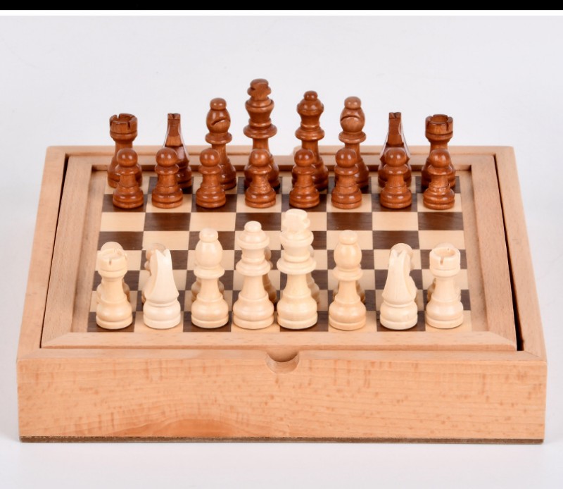 Tabuleiro de Xadrez de Madeira - Board Game Yearbook avaliação e preço